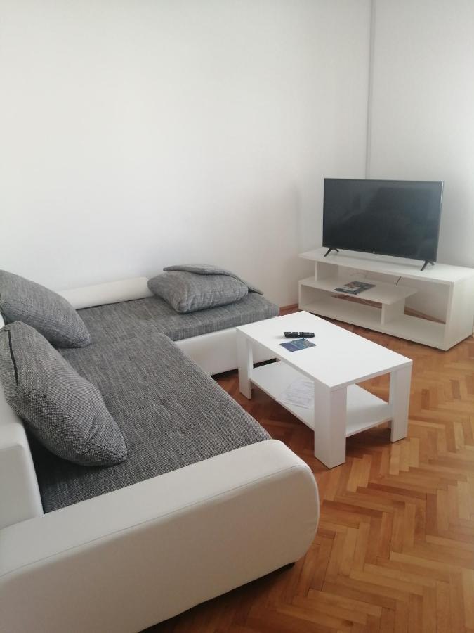 Apartment Rab Town Exterior photo